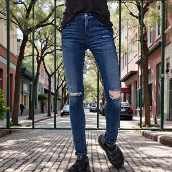 AGOLDE Distressed High Rise Sophie Skinny Jean in Dare Blue 29 - Picture 1 of 8